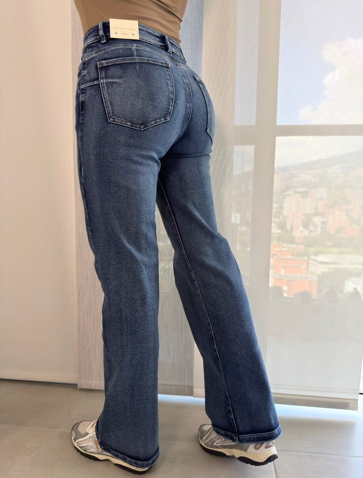 STRAIGHT WIDE