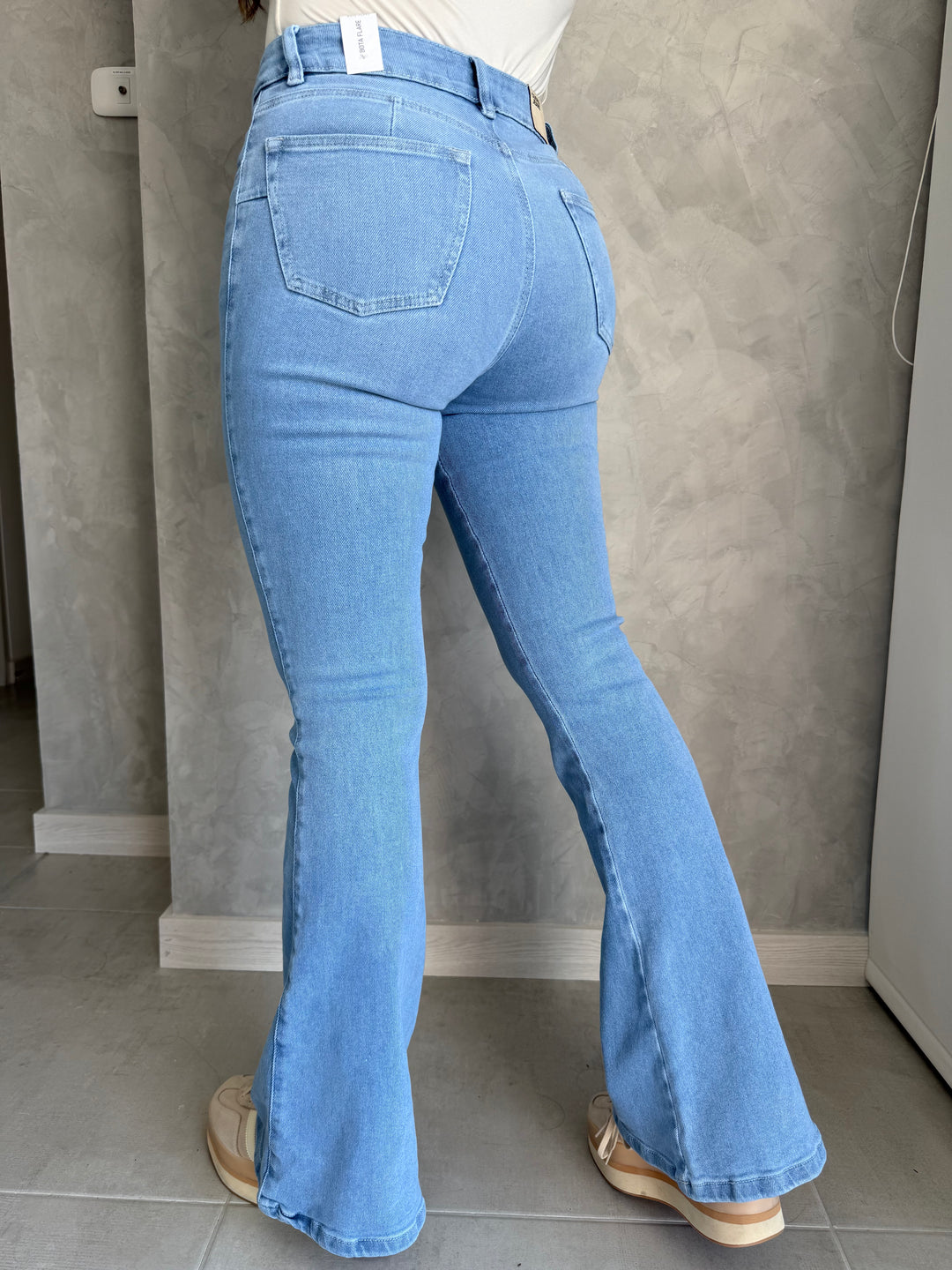FLARE STRETCH